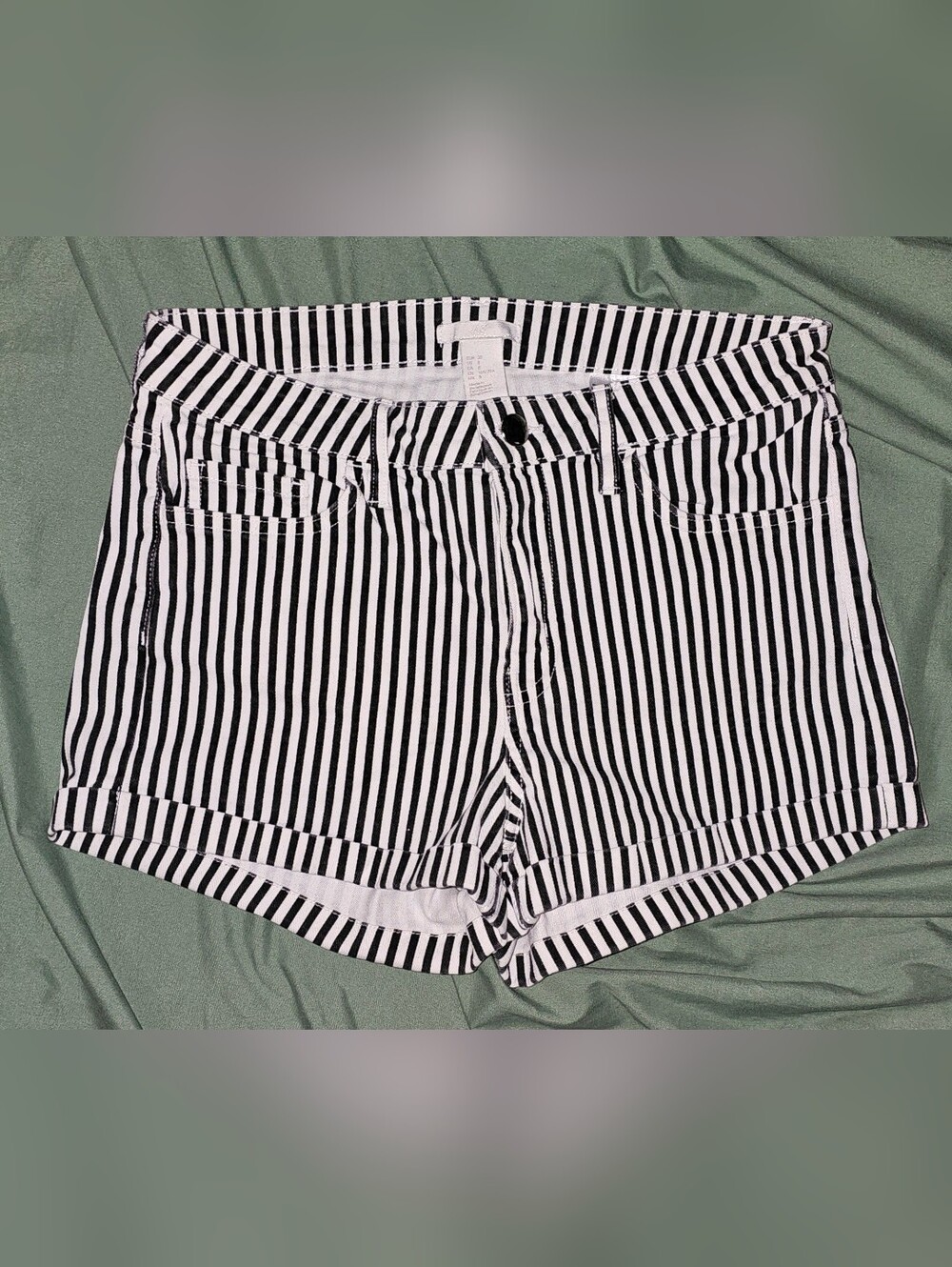H&M Black and White Vertical Stripe High-Waist Shorts Size 8